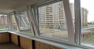 Остекление балкона Урай цена от 9790 руб. м/п. за 50 часов